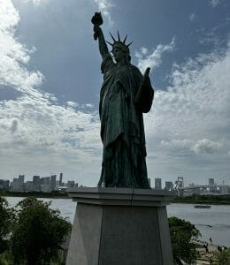 statue of liberty in Tokyo